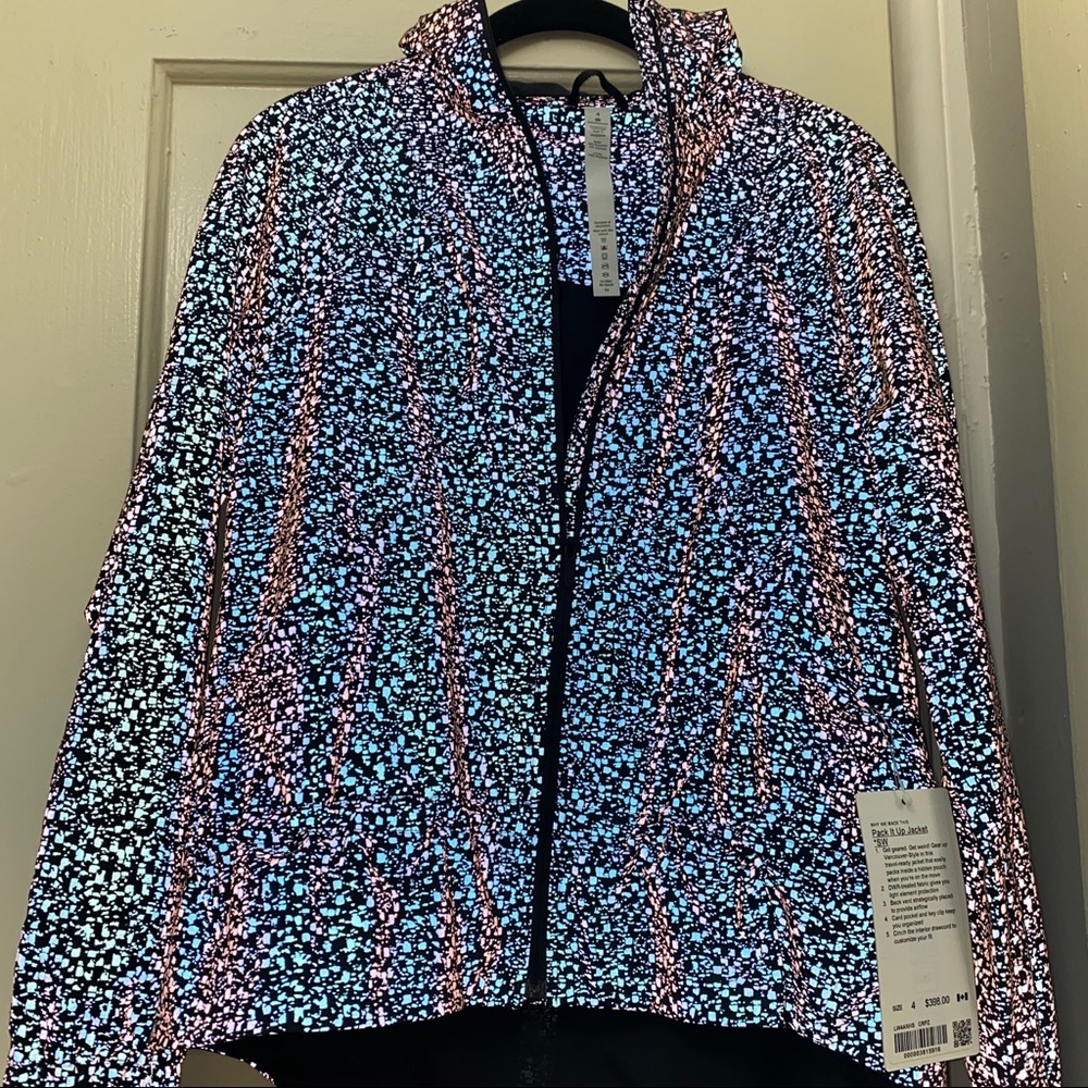 ✨NWT Lululemon Seawheeze Pack It Up Jacket✨